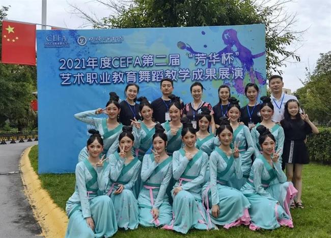 学生参加比赛1.jpg